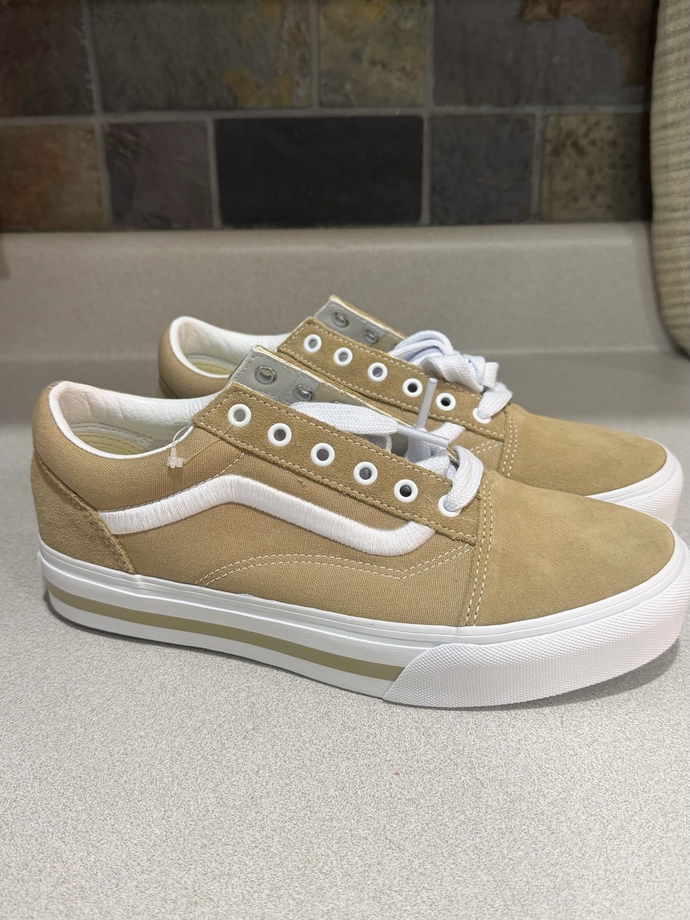 Vans Old Skool Platform Khaki&White Junior 7 women’s 8.5 New In Box